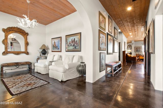 11651 N Adobe Village Place, Marana, AZ 85658