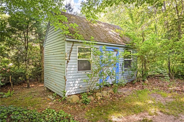 107 Huckleberry Road, North Kingstown, RI 02852