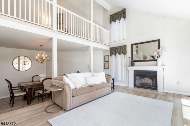 23 Bloomingdale Dr 1C, Hillsborough Twp., NJ 08844