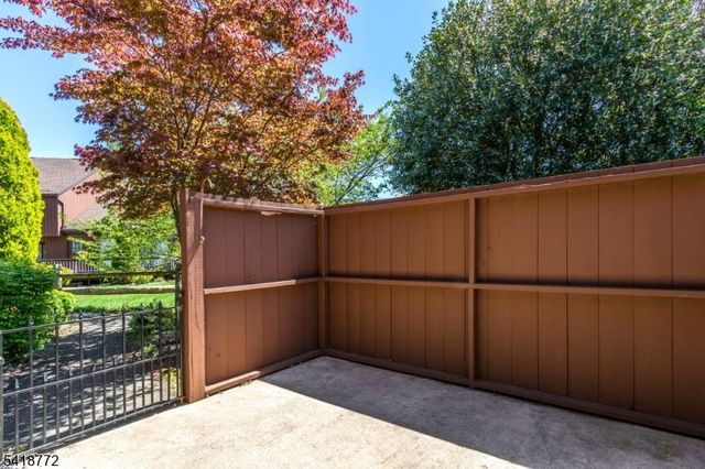 23 Bloomingdale Dr 1C, Hillsborough Twp., NJ 08844