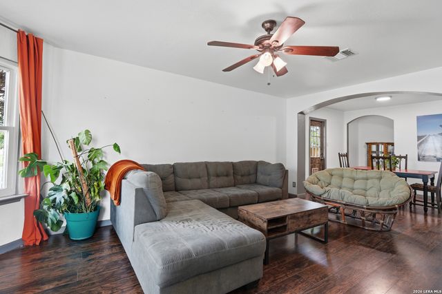10702 Shaencrossing, San Antonio, TX 78254