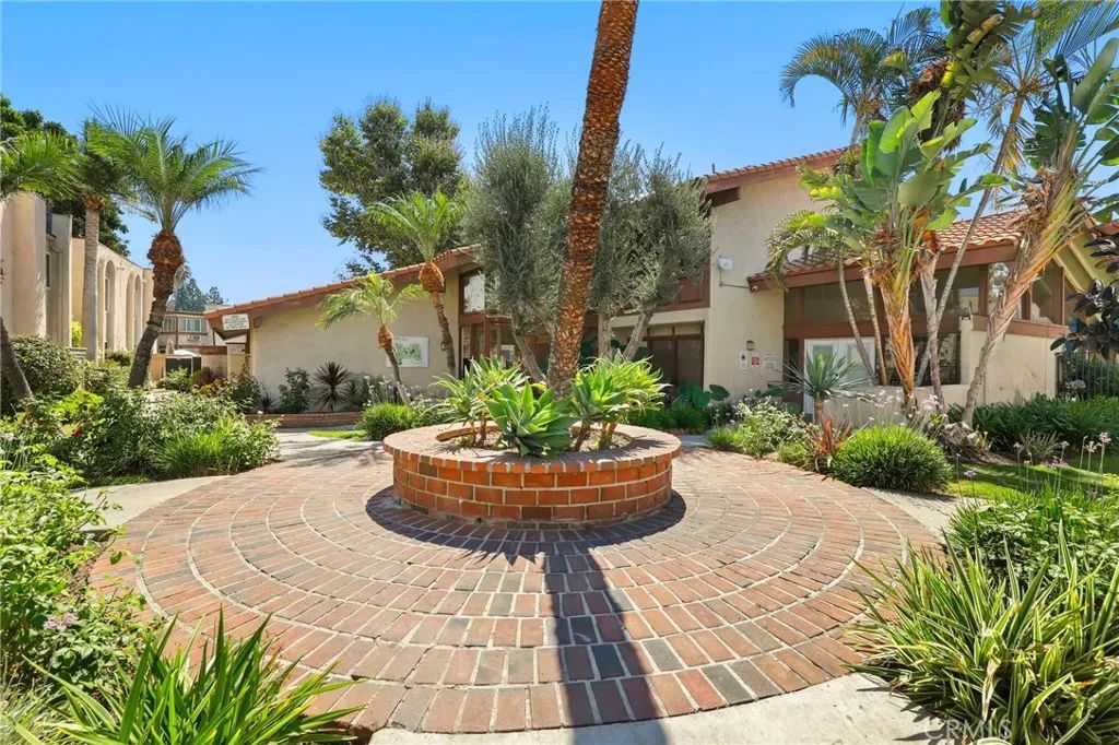 212 S Kraemer Boulevard 411, Placentia, CA 92870