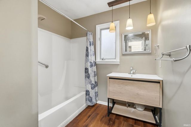 2127 Skyhawk Drive, Fort Wayne, IN 46815