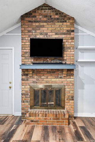 2127 Skyhawk Drive, Fort Wayne, IN 46815