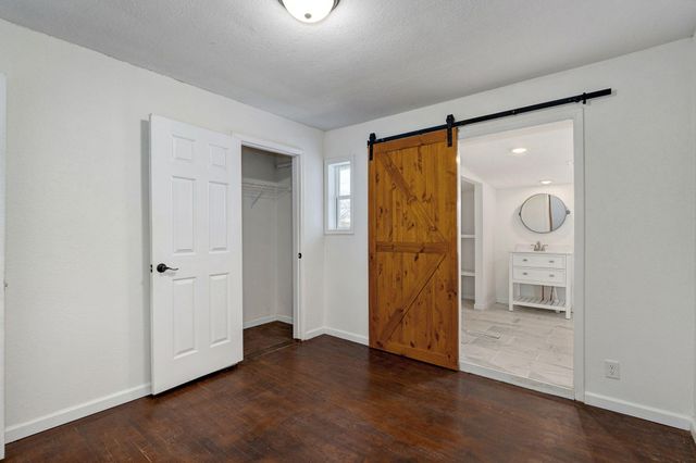 1941 S Sagamont Avenue, Springfield, MO 65807