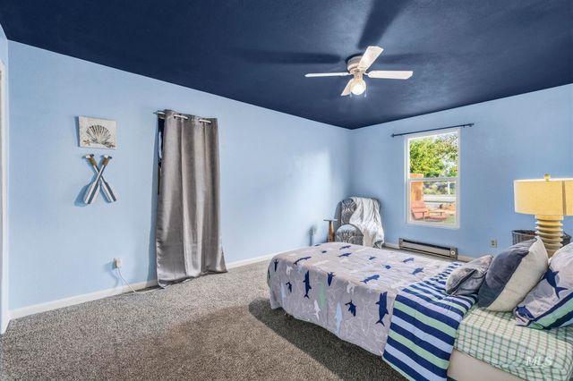 432 E Pine Ave, Meridian, ID 83642