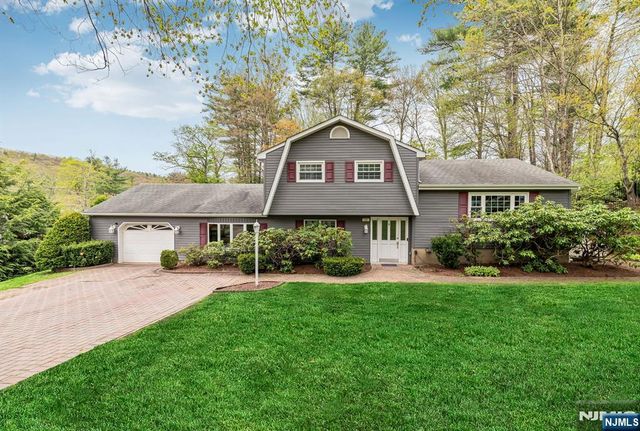 23 Monmouth Avenue, West Milford, NJ 07480