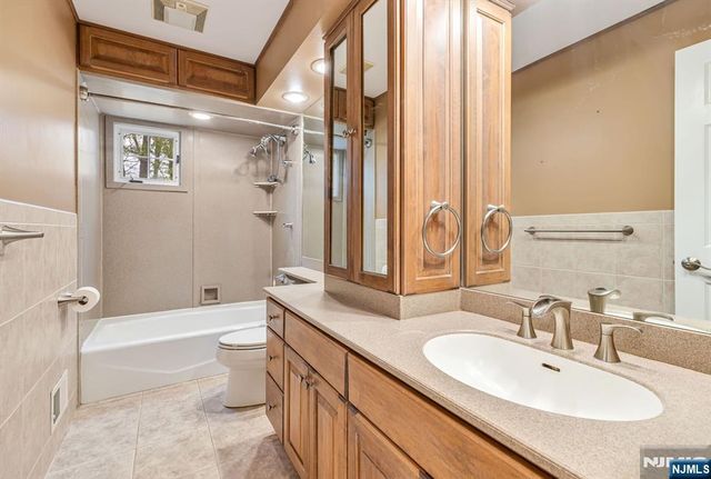 23 Monmouth Avenue, West Milford, NJ 07480