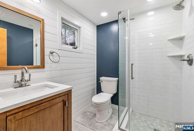 23 Monmouth Avenue, West Milford, NJ 07480