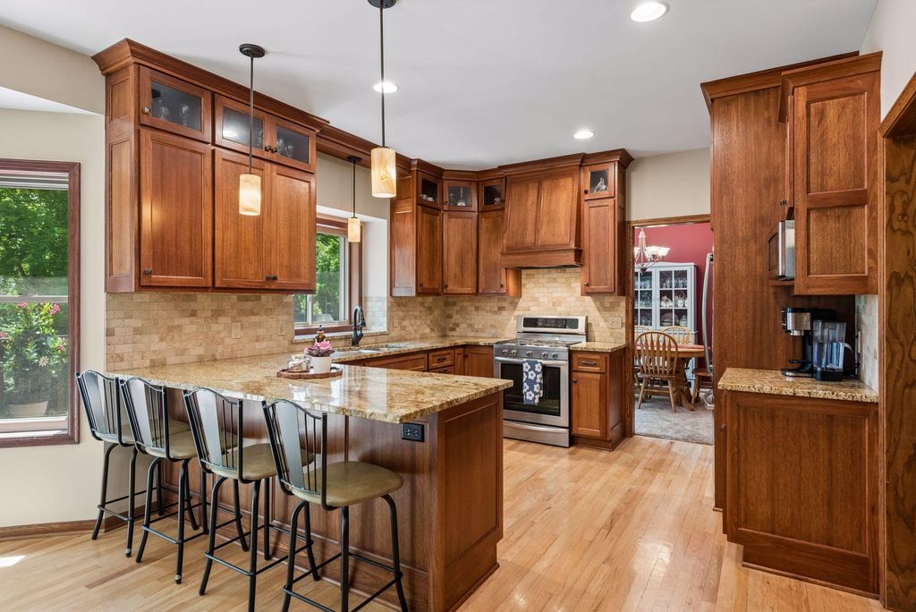 18477 Tristram Way, Eden Prairie, MN 55346 — photo 4