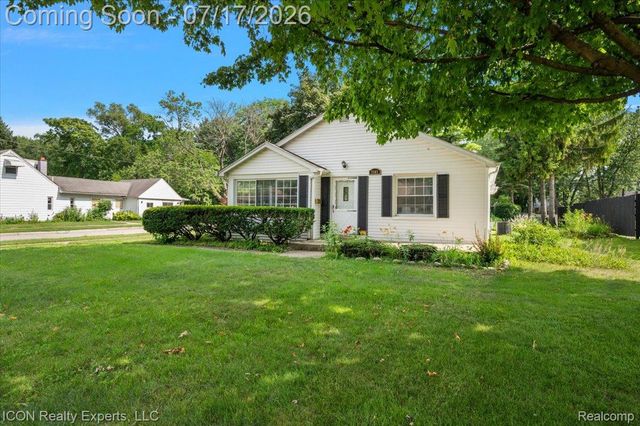 3666 Capitol Avenue, Warren, MI 48091
