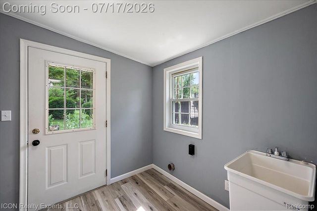 3666 Capitol Avenue, Warren, MI 48091