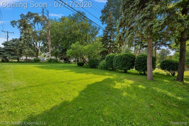 3666 Capitol Avenue, Warren, MI 48091