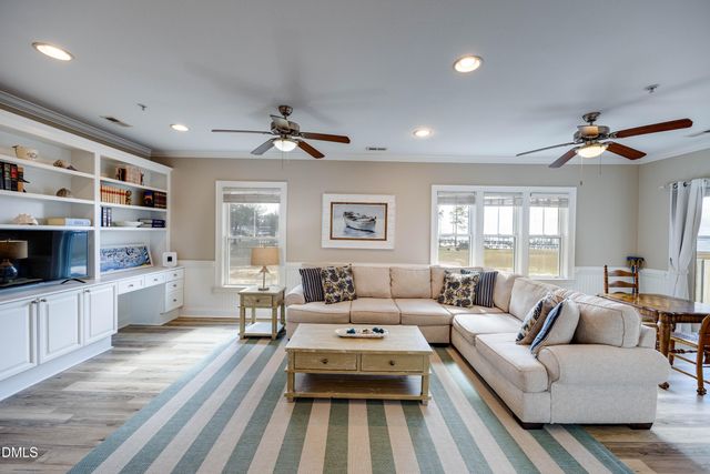 1101 Day Beacon Drive, Belhaven, NC 27810
