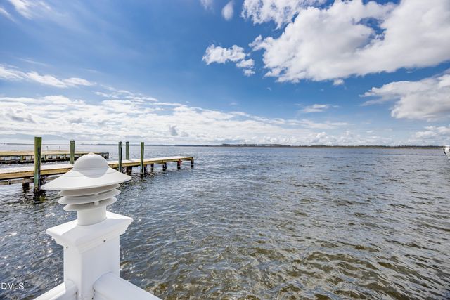 1101 Day Beacon Drive, Belhaven, NC 27810