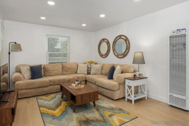 1743 Reed, San Diego, CA 92109