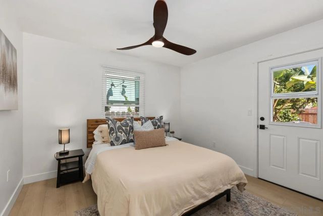 1743 Reed, San Diego, CA 92109