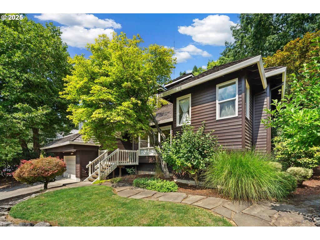 6827 Sw WINDEMERE Loop, Portland, OR 97225