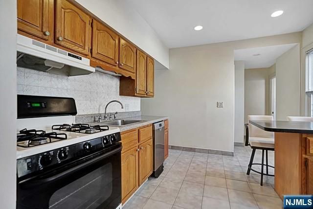 164 Orient Way 2, Rutherford, NJ 07070