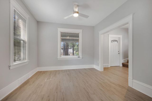 3306 Bryant Avenue N, Minneapolis, MN 55412