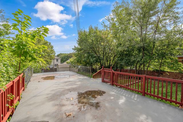 3306 Bryant Avenue N, Minneapolis, MN 55412