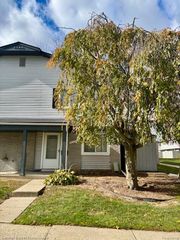 41203 S Woodbury Green Drive, Van Buren Charter Township, MI 48111