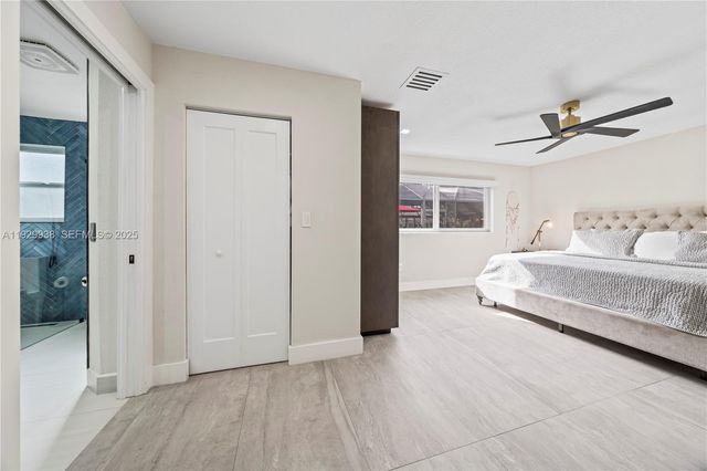 8451 Dundee Ter, Miami Lakes, FL 33016