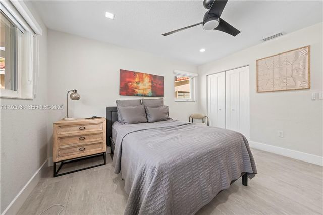 8451 Dundee Ter, Miami Lakes, FL 33016