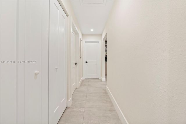 8451 Dundee Ter, Miami Lakes, FL 33016