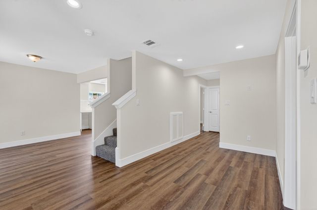 4002 Falls Drive, Dallas, TX 75211