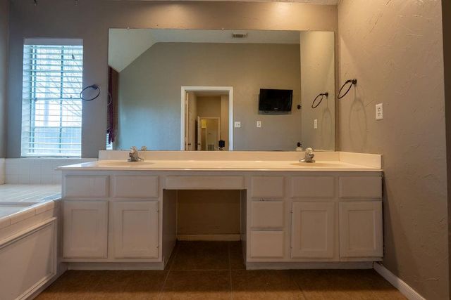 12415 Arrondi Circle, Houston, TX 77065