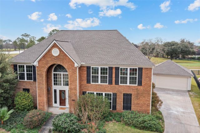 2207 Troon Drive, League City, TX 77573