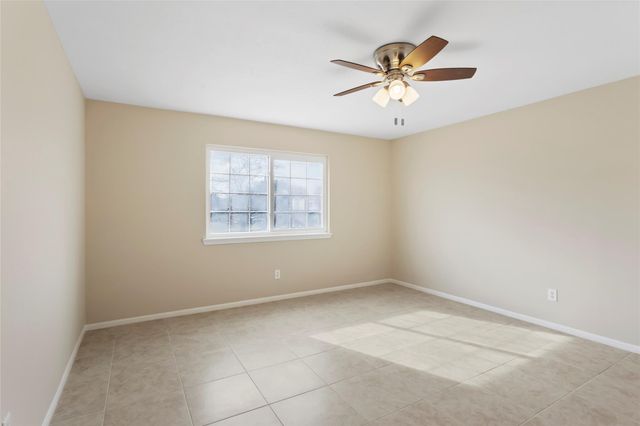 2207 Troon Drive, League City, TX 77573