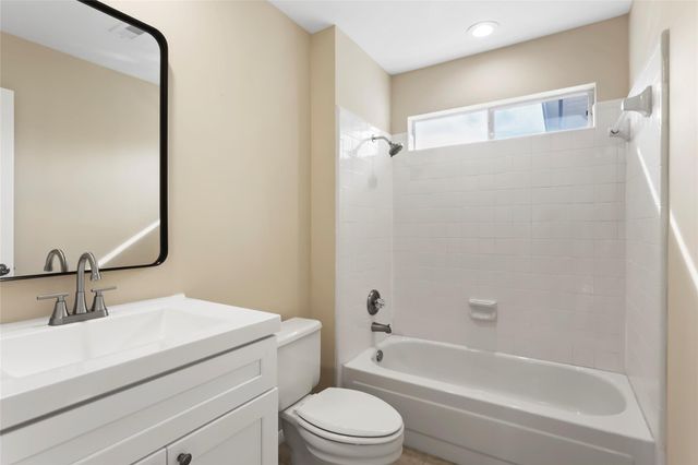 2207 Troon Drive, League City, TX 77573