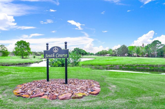 2207 Troon Drive, League City, TX 77573