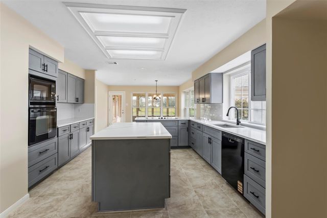 2207 Troon Drive, League City, TX 77573