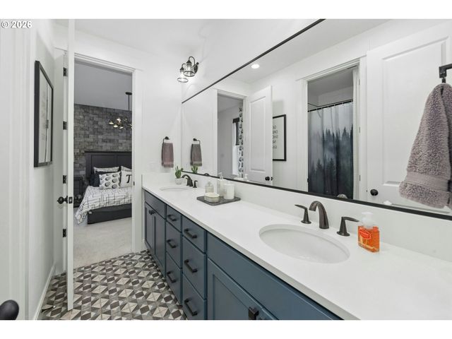 11398 Se CHEERFUL Way, Happy Valley, OR 97086