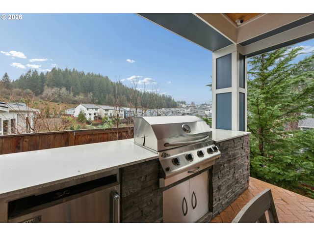 11398 Se CHEERFUL Way, Happy Valley, OR 97086