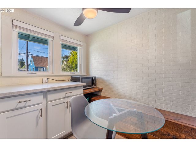 7834 N WABASH Ave, Portland, OR 97217