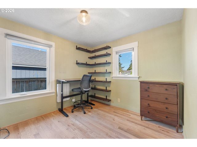 7834 N WABASH Ave, Portland, OR 97217