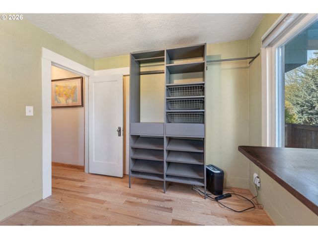 7834 N WABASH Ave, Portland, OR 97217