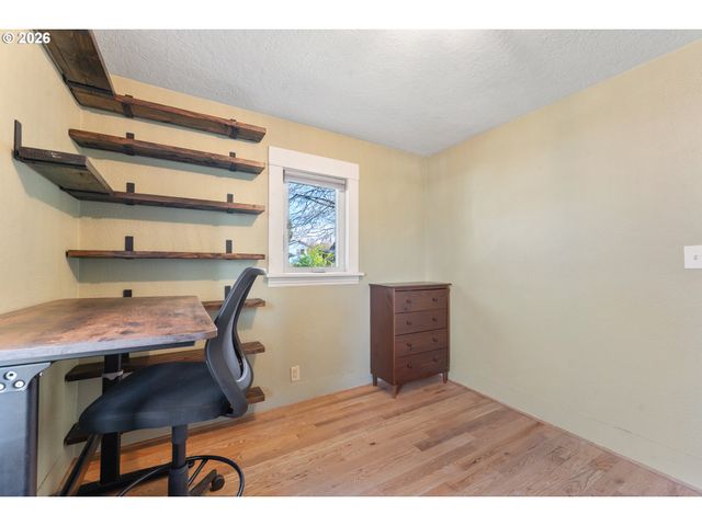 7834 N WABASH Ave, Portland, OR 97217