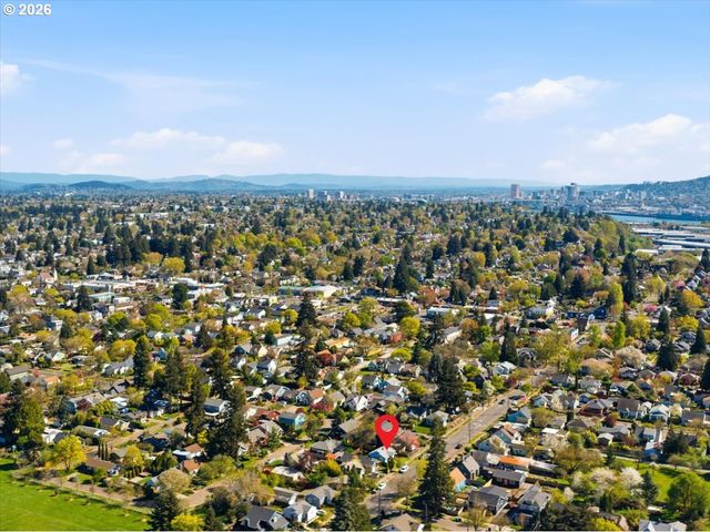 7834 N WABASH Ave, Portland, OR 97217