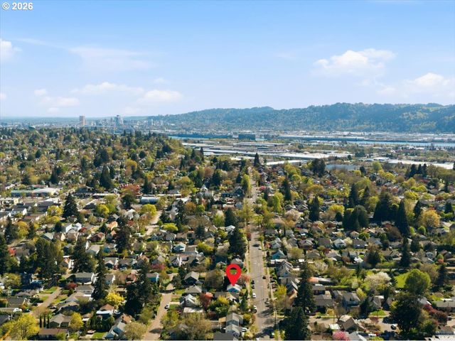 7834 N WABASH Ave, Portland, OR 97217