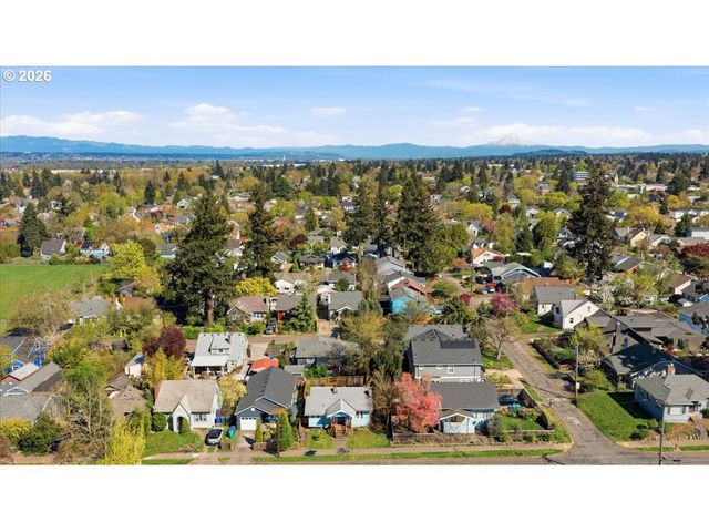 7834 N WABASH Ave, Portland, OR 97217