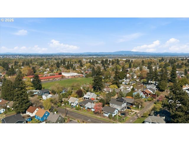 7834 N WABASH Ave, Portland, OR 97217