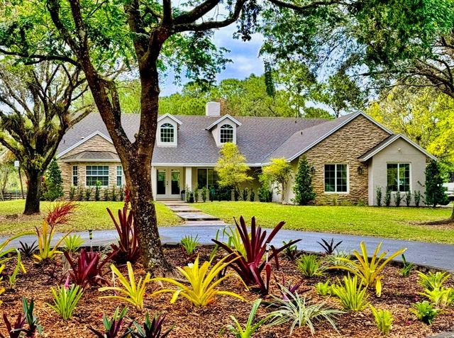 17225 Mare Lane, The Acreage, FL 33470