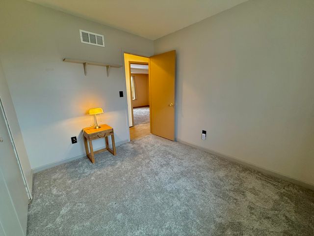 32065 Lakepoint Street, Chesterfield Twp, MI 48047