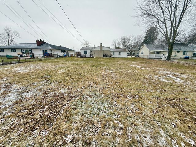 32065 Lakepoint Street, Chesterfield Twp, MI 48047