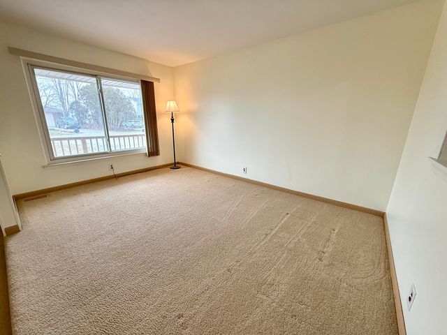 32065 Lakepoint Street, Chesterfield Twp, MI 48047